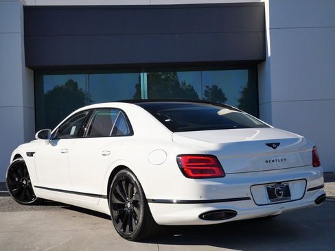 New 2026 Bentley Flying Spur Plug-In Hybrid image 3