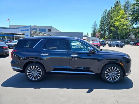 Used 2024 Hyundai Palisade Calligraphy AWD/4WD image 12