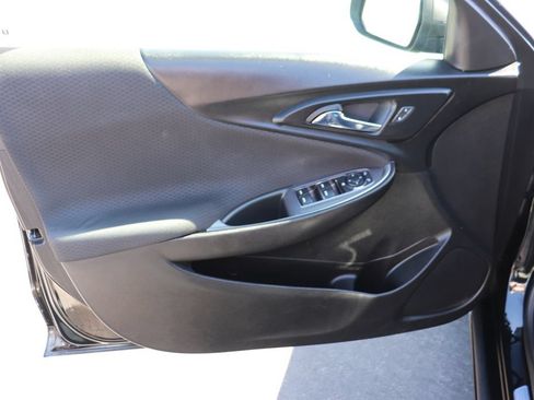 Used 2022 Chevrolet Malibu LS FWD image 8