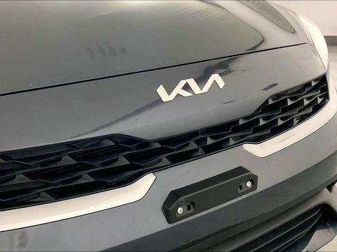 Certified 2024 Kia Forte LXS image 28