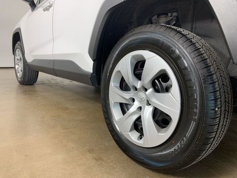 Used 2024 Toyota RAV4 LE image 15