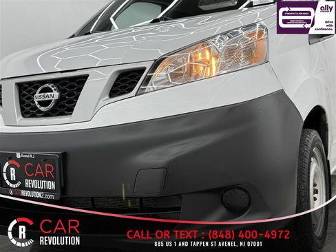 Used 2019 Nissan NV200 S image 25