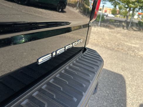 Used 2025 GMC Sierra 1500 Denali Ultimate AWD/4WD image 29