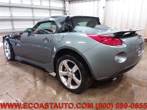 Used 2006 Pontiac Solstice Convertible w/ Premium Package image 5