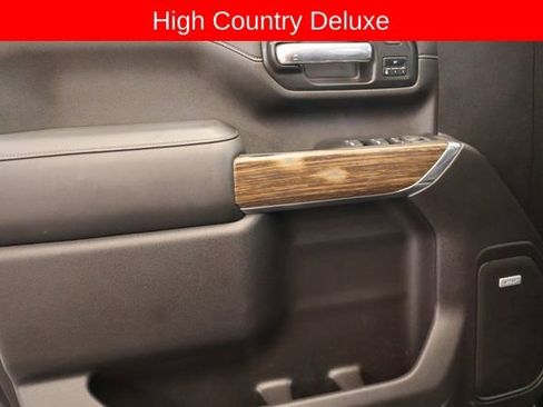 Used 2023 Chevrolet Silverado 2500 High Country w/ Z71 Off-Road Package image 11