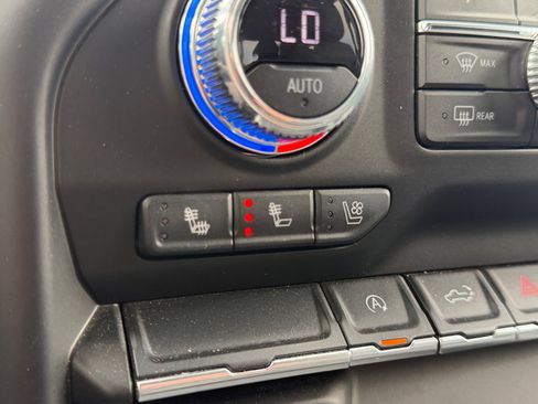 Used 2022 GMC Sierra 1500 SLT RWD image 19