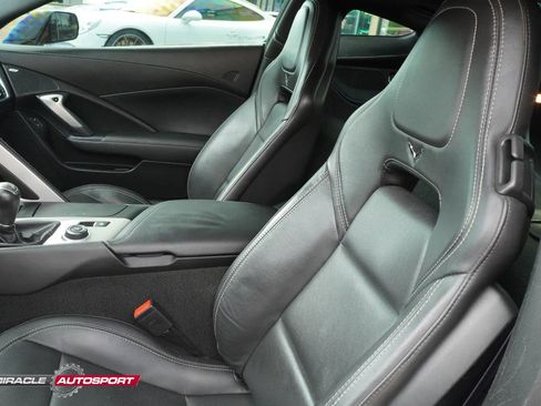 Used 2017 Chevrolet Corvette Stingray Coupe RWD image 20
