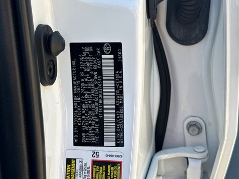 Used 2019 Toyota Camry SE FWD image 40