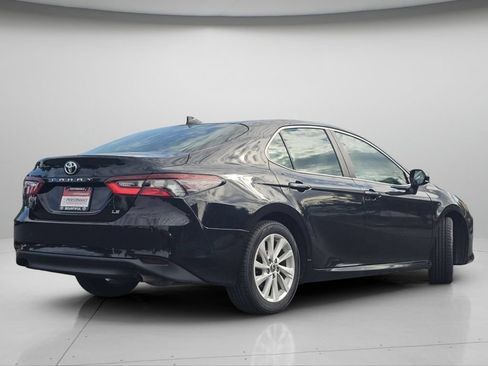Used 2024 Toyota Camry LE FWD image 23