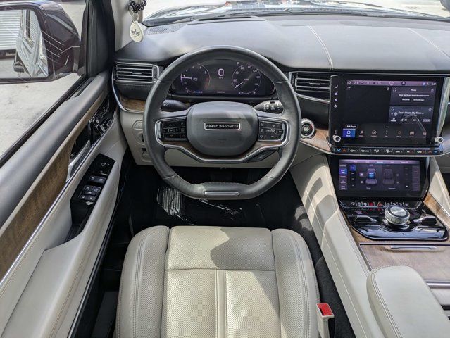 Used 2023 Jeep Grand Wagoneer L 4WD w/ Flexible Seating Group image 18