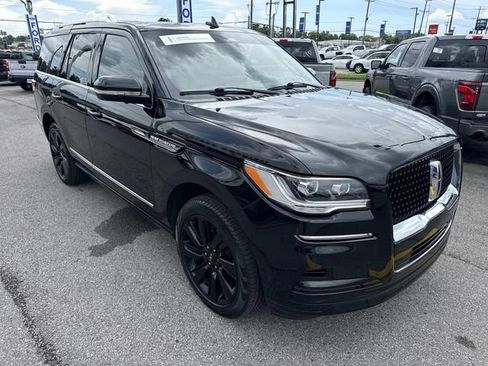 Certified 2024 Lincoln Navigator Reserve AWD/4WD image 3