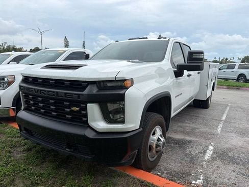Used 2023 Chevrolet Silverado 3500 W/T w/ WT Convenience Package AWD/4WD image 4