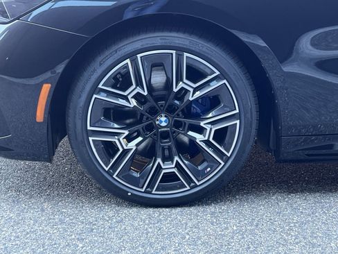 New 2026 BMW i5 eDrive40 w/ M Sport Package image 9
