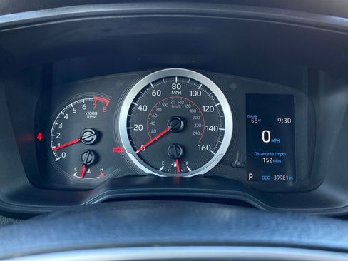 Used 2022 Toyota Corolla SE image 12