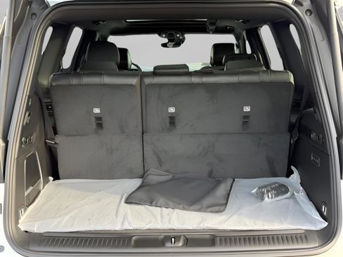 New 2026 Jeep Grand Wagoneer Limited AWD/4WD image 8