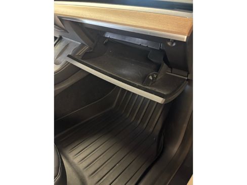Used 2022 Tesla Model Y Performance AWD/4WD image 30