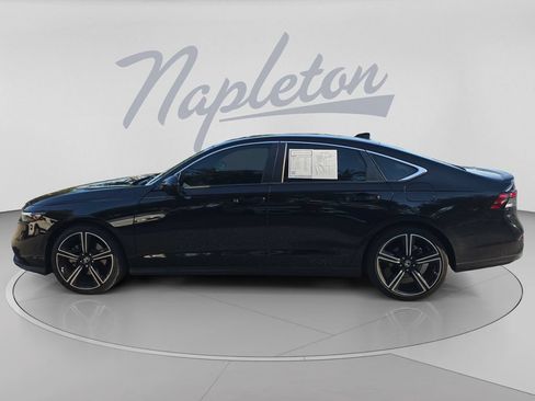 Used 2024 Honda Accord Sport image 4