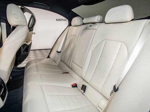 Used 2021 BMW 330i Sedan w/ M Sport Package image 16