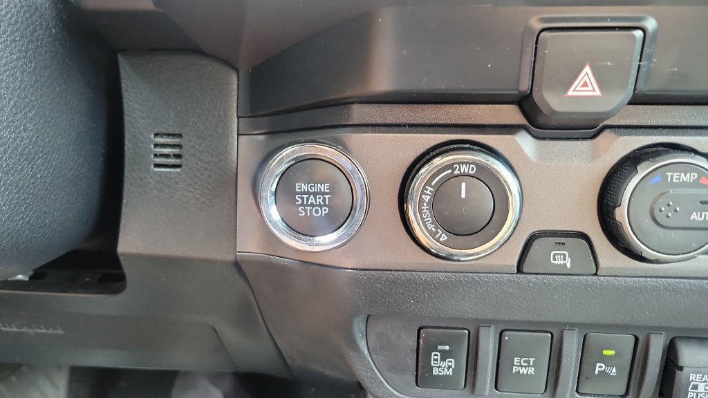 Certified 2022 Toyota Tacoma TRD Sport w/ Technology Package AWD/4WD image 23