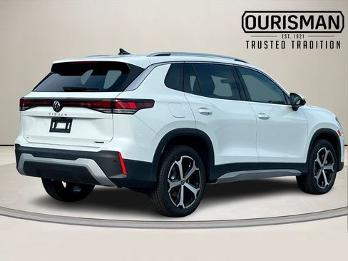 New 2026 Volkswagen Tiguan SE image 3