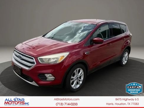 Used 2017 Ford Escape SE FWD image 3