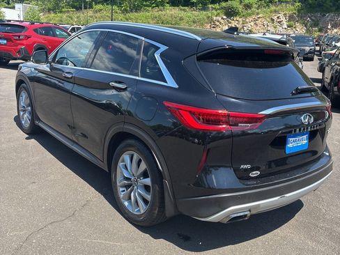 Used 2021 INFINITI QX50 Luxe AWD/4WD image 2