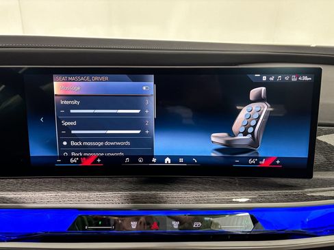 Used 2025 BMW i7 eDrive50 w/ Executive Package image 21