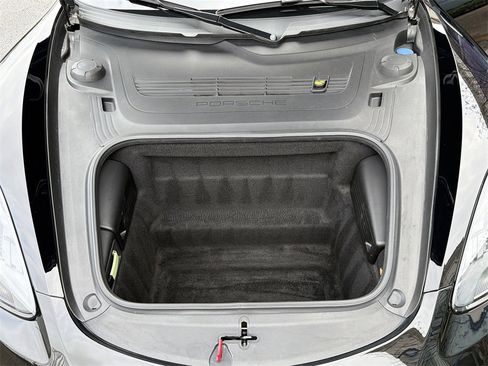 Used 2018 Porsche 718 Cayman image 12