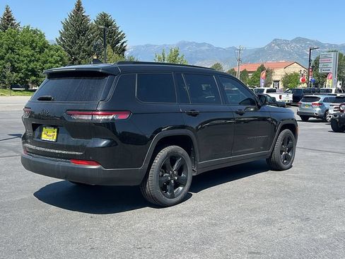 Used 2021 Jeep Grand Cherokee L Laredo AWD/4WD image 5