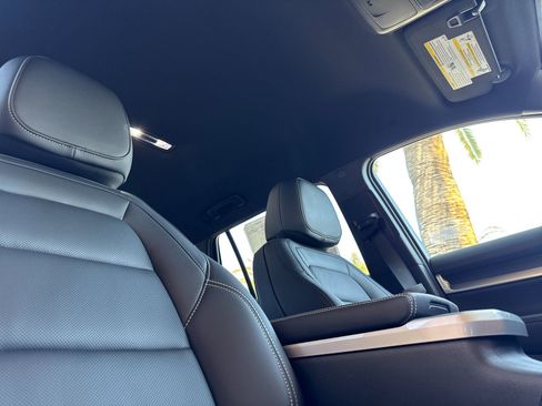 New 2026 GMC Terrain Elevation w/ Elevation Premium Package FWD image 17
