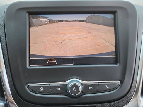 Used 2024 Chevrolet Equinox LS w/ LS Convenience Package FWD image 14
