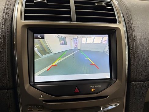 Used 2014 Lincoln MKX FWD w/ Equipment Group 101A image 21