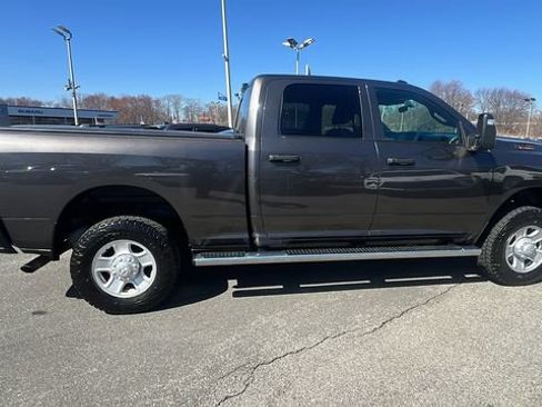 Used 2024 RAM 2500 Tradesman w/ Snow Chief Group AWD/4WD image 8
