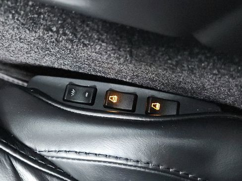 Used 2015 Aston Martin V8 Vantage Coupe RWD image 22