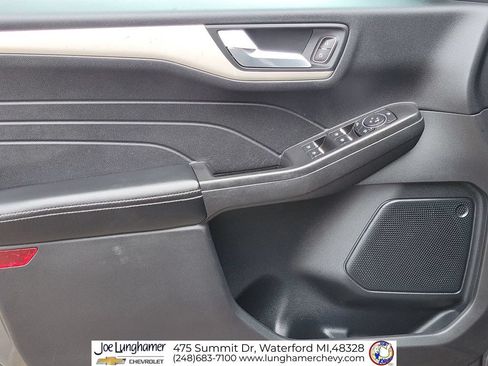 Used 2021 Ford Escape SE w/ Cold Weather Package FWD image 22
