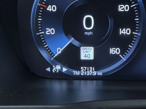 Certified 2021 Volvo XC90 T8 Inscription w/ Advanced Package image 33