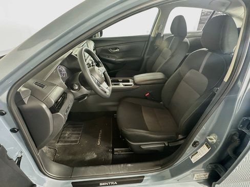 Used 2025 Nissan Sentra SV w/ Trunk Package FWD image 13