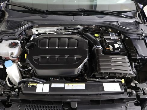 Used 2023 Volkswagen Golf R AWD/4WD image 25