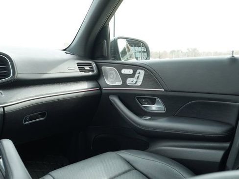 Certified 2023 Mercedes-Benz GLS 450 4MATIC image 25
