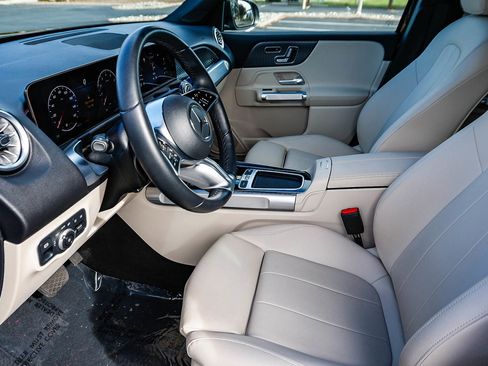 Certified 2025 Mercedes-Benz GLB 250 image 19