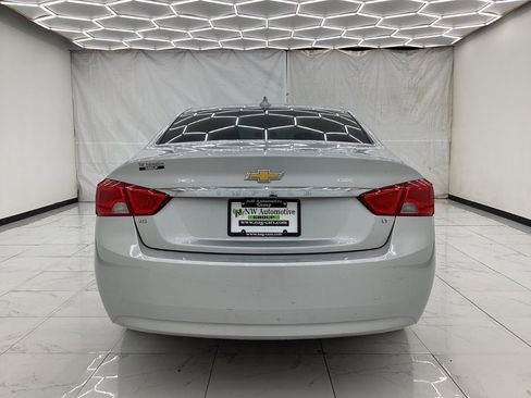 Used 2018 Chevrolet Impala LT w/ LT Convenience Package FWD image 10
