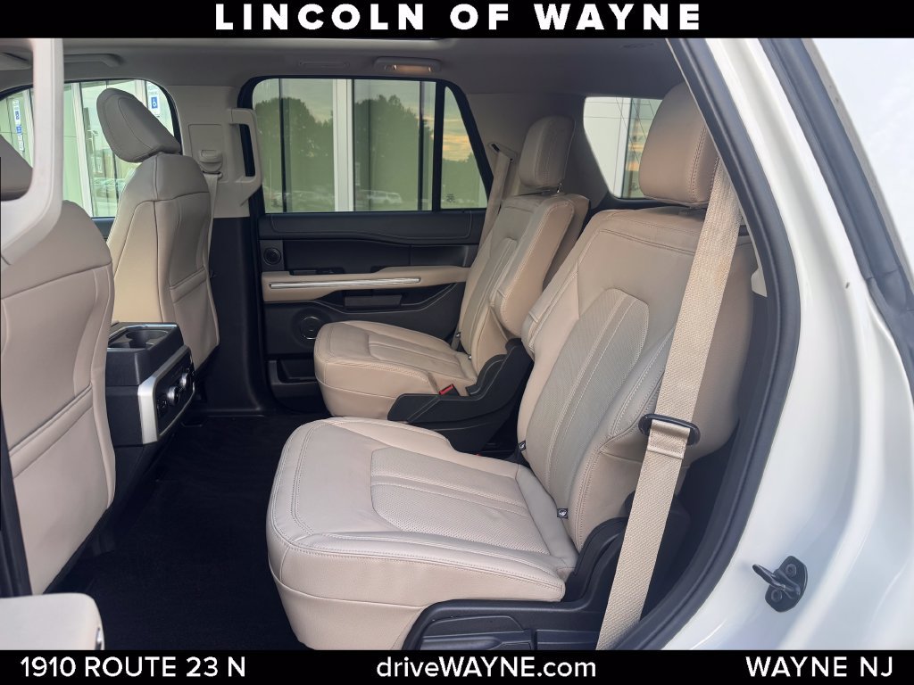 Used 2023 Ford Expedition Limited AWD/4WD image 20