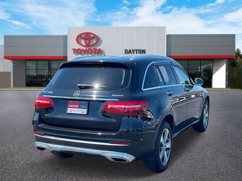 Used 2019 Mercedes-Benz GLC 300 4MATIC image 5