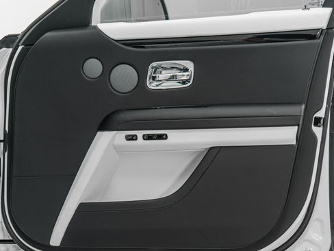 Used 2026 Rolls-Royce Ghost AWD/4WD image 46
