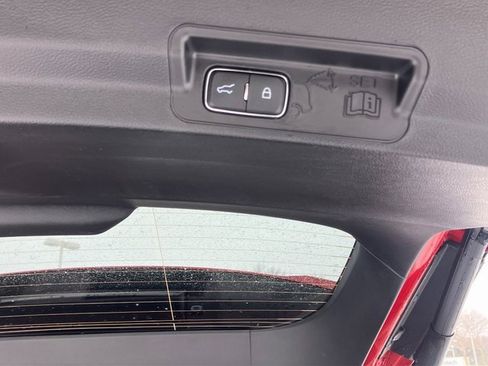 Used 2023 Ford Explorer XLT w/ Equipment Group 202A image 26