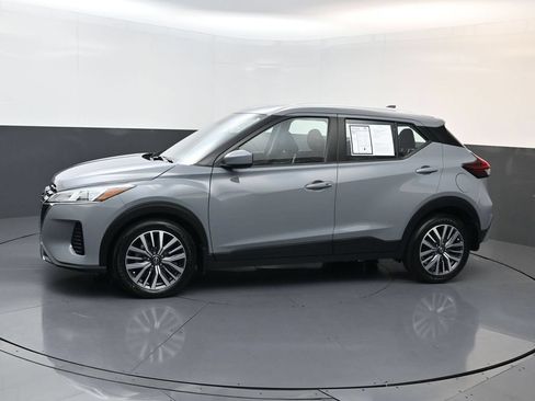 Used 2024 Nissan Kicks SV FWD image 6