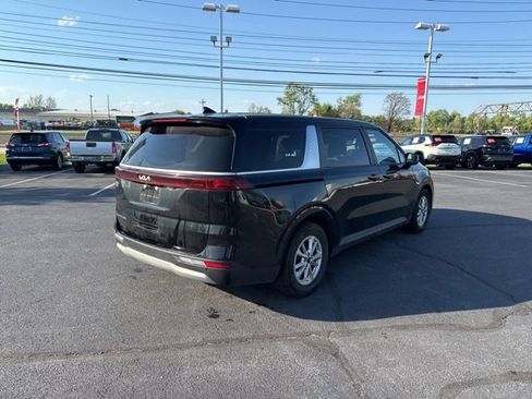 Used 2022 Kia Carnival LX FWD image 7
