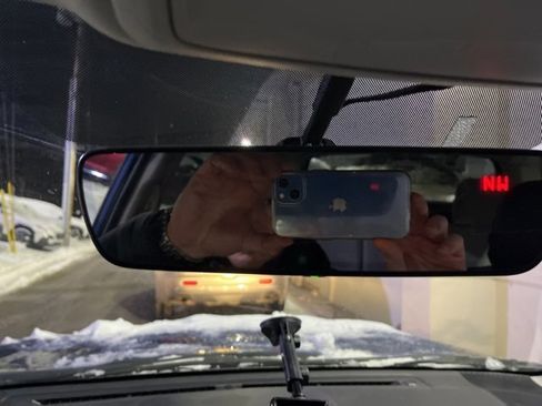 Used 2018 Subaru Forester 2.5i Premium w/ All-Weather Package image 19