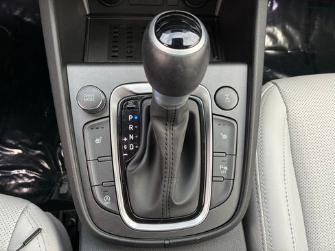 Used 2023 Hyundai Kona Limited image 34