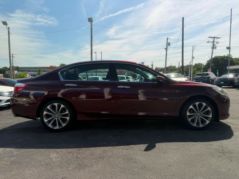 Used 2013 Honda Accord Sport image 4
